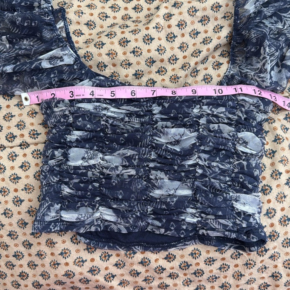 Free People Lilia Top Peasant Smocked Crop xs - Picture 6 of 7
